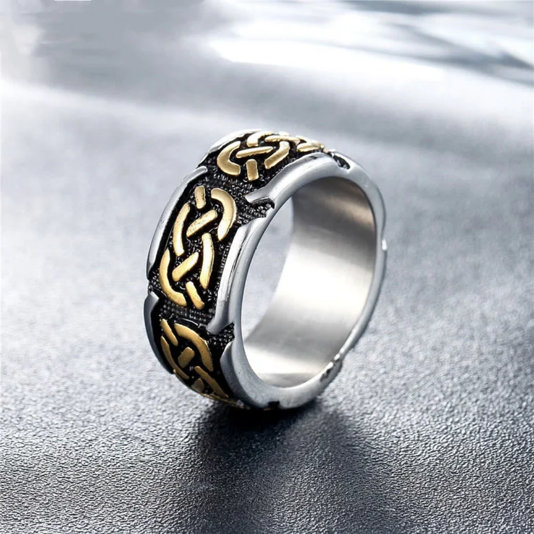 Celtic Knot Silver Ring