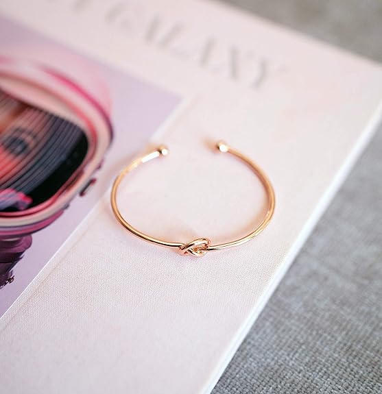 Love Knot Infinity Bracelet | Gold