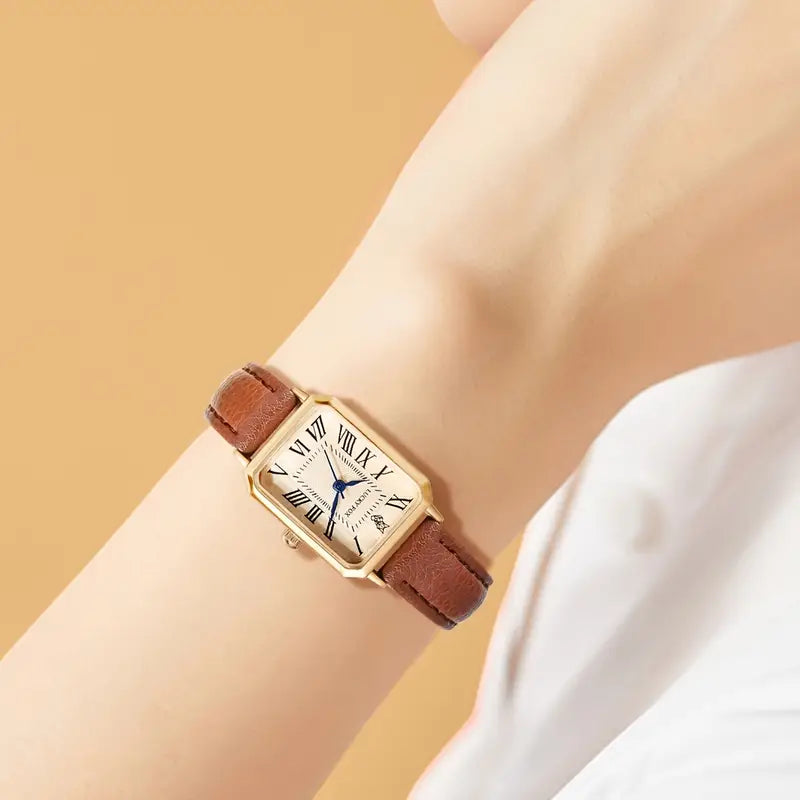 Vivelle Crest Watch | Gold